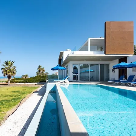 Villa Seafront Sea Gem - Private Area & Infinity Pool Polis