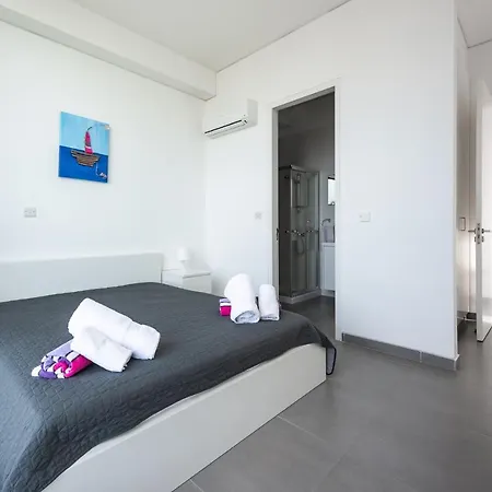 Seafront Sea Gem - Private Area & Infinity Pool Villa Polis