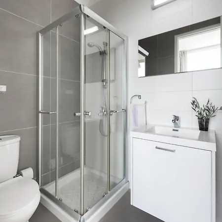 Seafront Sea Gem - Private Area & Infinity Pool