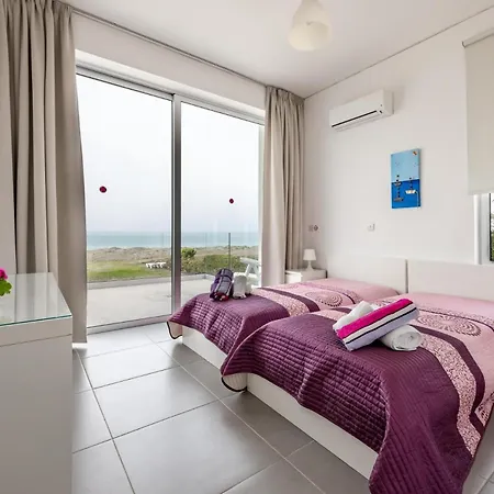 Villa Seafront Sea Gem - Private Area & Infinity Pool *