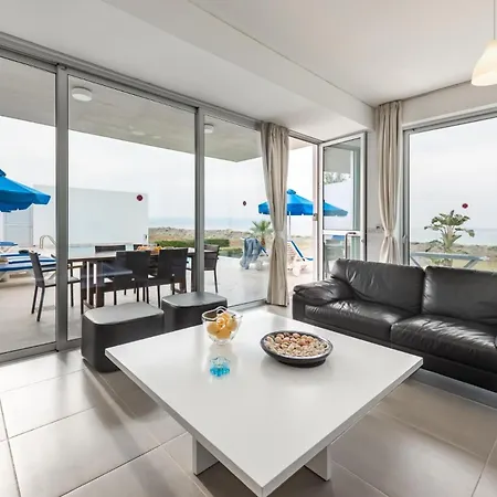 Villa Seafront Sea Gem - Private Area & Infinity Pool *
